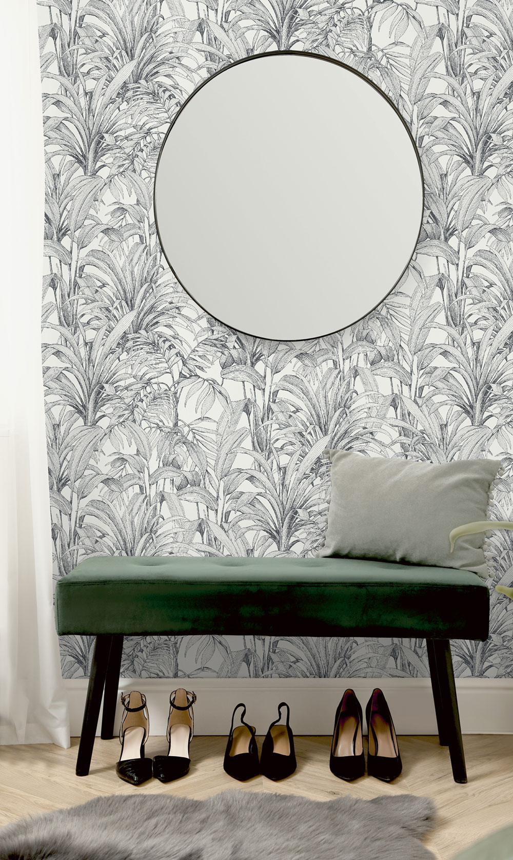 High-quality non-woven wallpaper with floral motif