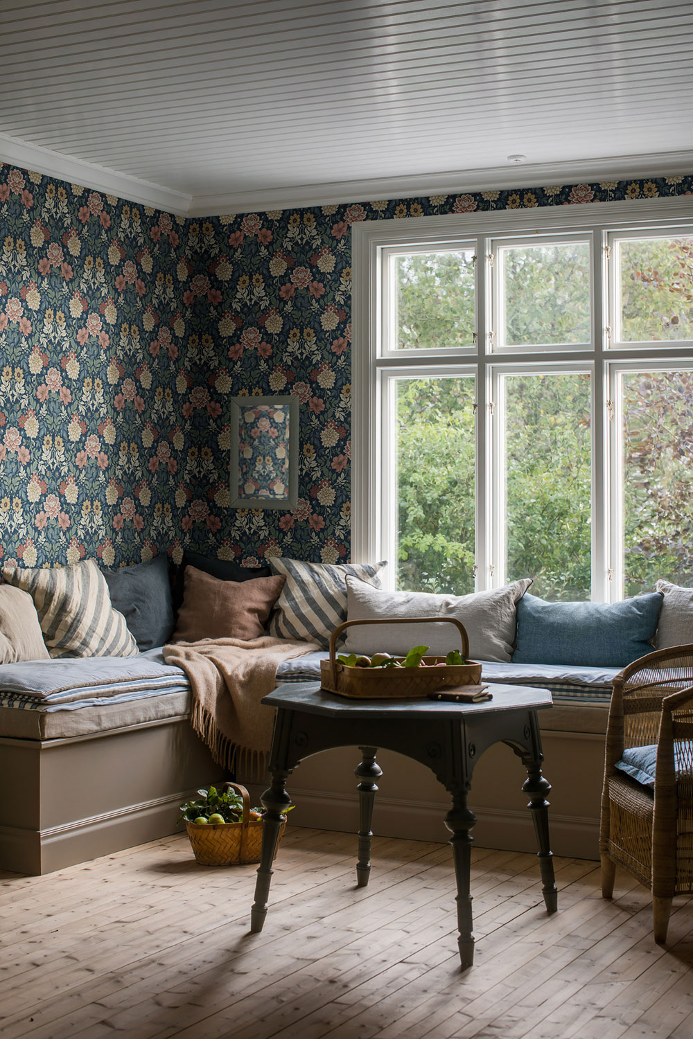 Blue wallpaper, flowers, 7690, Icons, Borastapeter