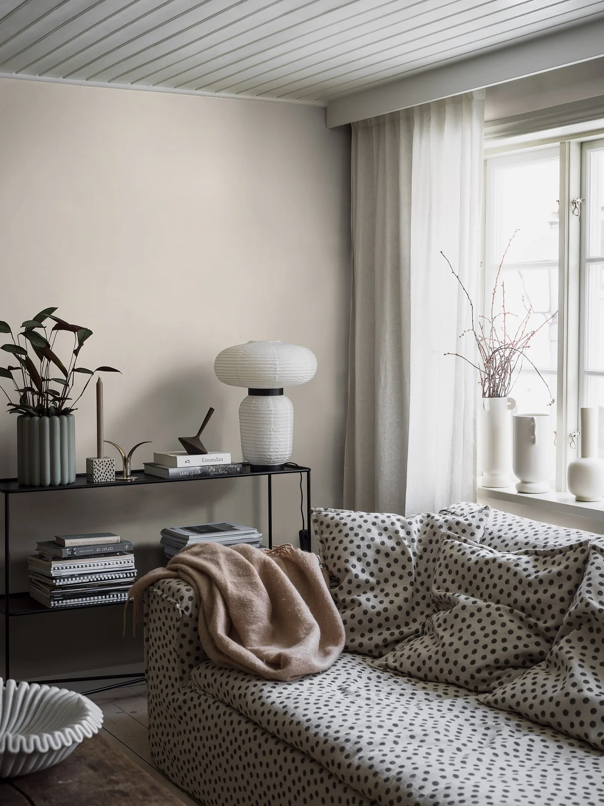 Wallpaper, white-beige, fabric effect, 4305, Newbie Wallpaper, Boråstapeter