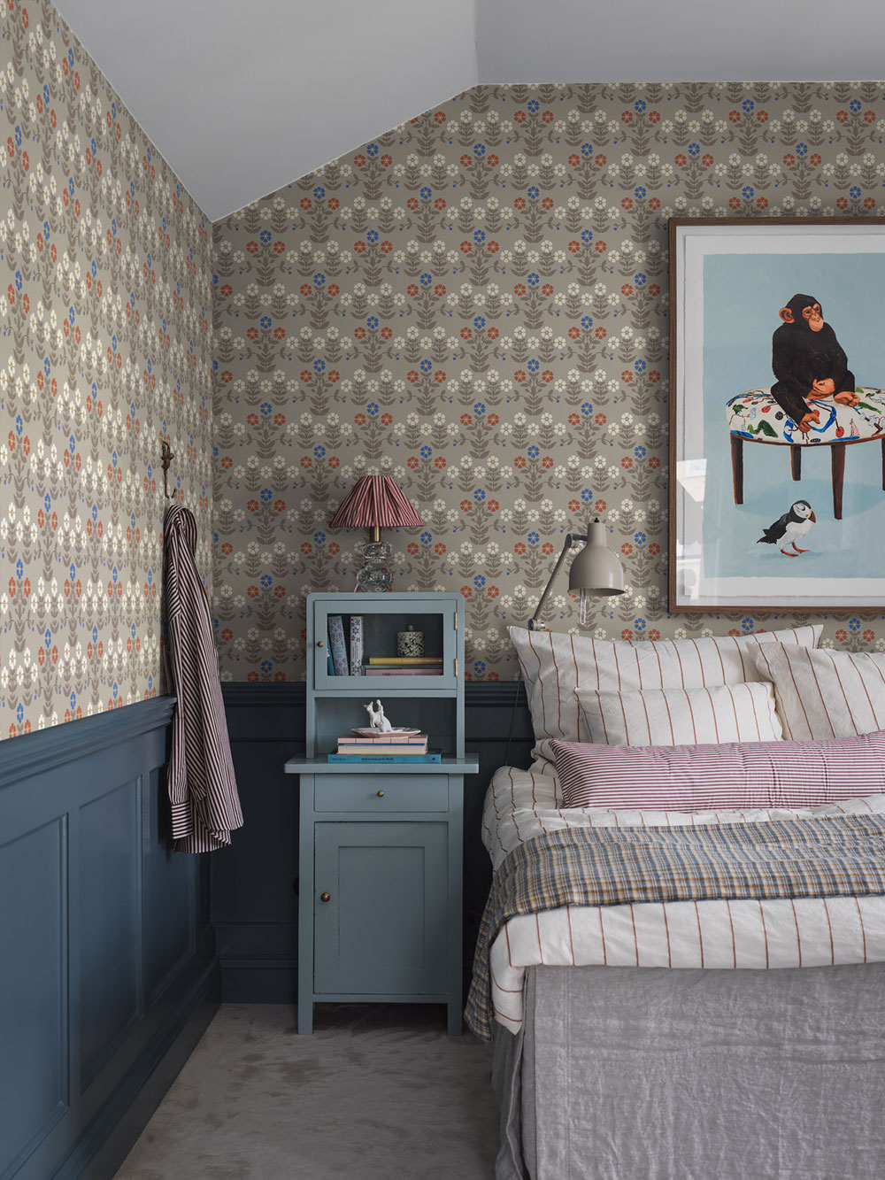 Wallpaper, grey-brown, flowers, 4813, New Heritage, Borastapeter