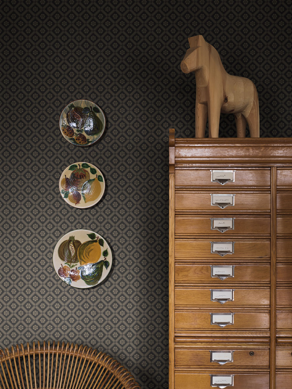 Wallpaper, grey-black, flowers, 4821, New Heritage, Borastapeter