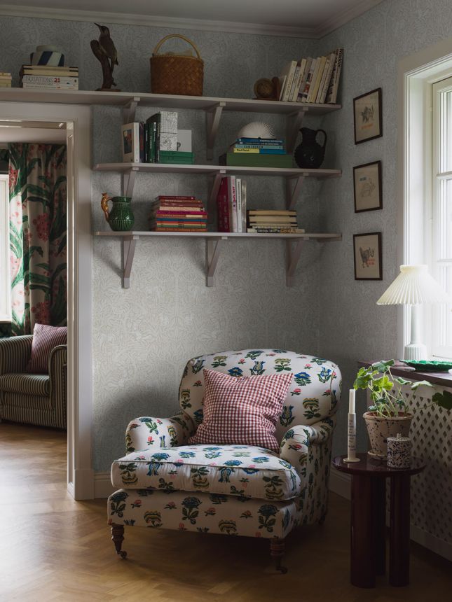 Wallpaper, beige, trees, leaves, animals, 4824, New Heritage, Borastapeter