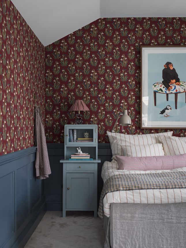 Wallpaper, burgundy, flowers, snowdrops, 4837, New Heritage, Borastapeter