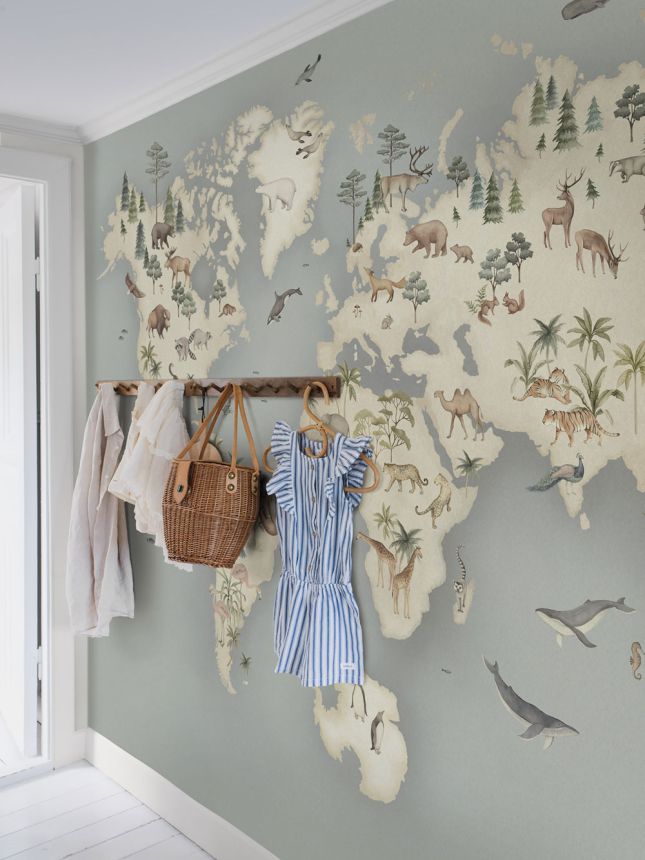 Mural wallpaper, world map with animals, 6946, Newbie Wallpaper, Boråstapeter