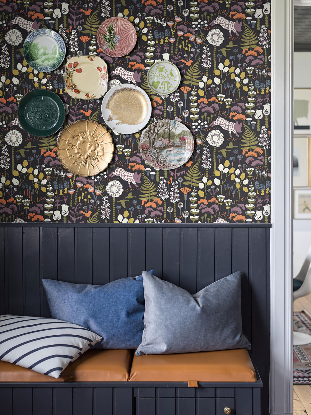 Black wallpaper, flowers, leaves, piglets, 1452, Icons, Borastapeter