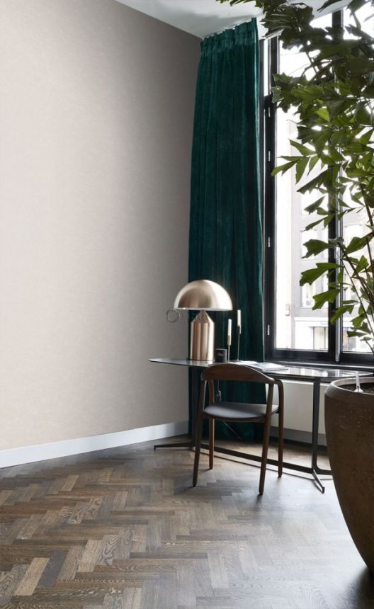 Gray-beige non-woven wallpaper with a soft metallic sheen 345942, Matières - Metal, Origin